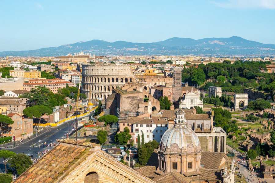 O setor de propriedades de alto padrão na Itália ultrapassa as diretrizes mundiais: como Milão e Roma estão enfrentando a incerteza econômica.