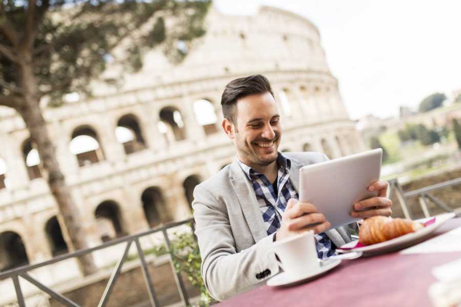 Roma no foco dos investidores: a Forbes Global Properties realça o mercado imobiliário luxuoso da cidade no contexto global.