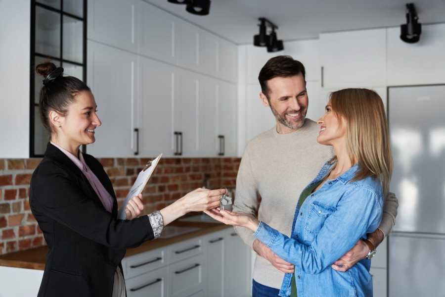 Como adquirir uma casa com empréstimo hipotecário de maneira segura e evitar ficar sem recursos: perigos e sugestões de um tabelião.