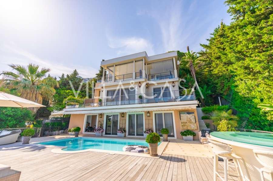 Villa à beira-mar em Roquebrune-Cap-Martin.