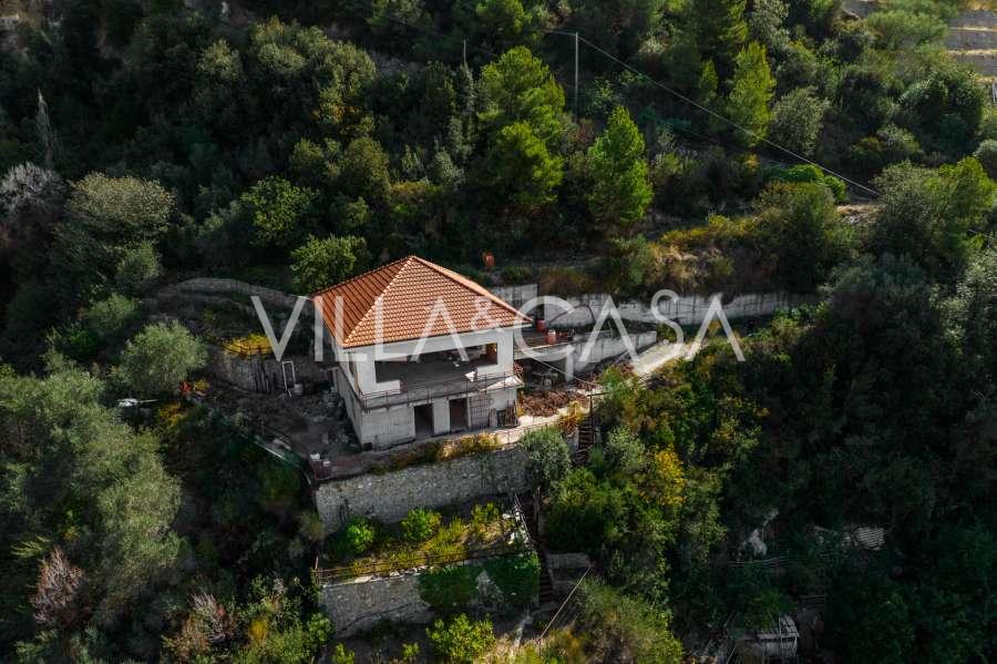 Construção de uma vila de 300 metros quadrados na cidade de Ventimiglia.