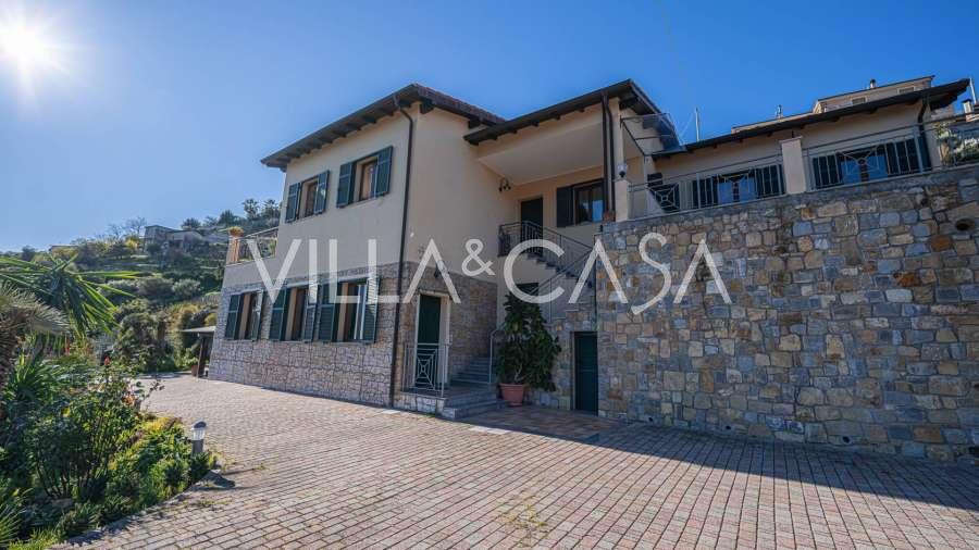 Villa de 200 m2 em Bordighera