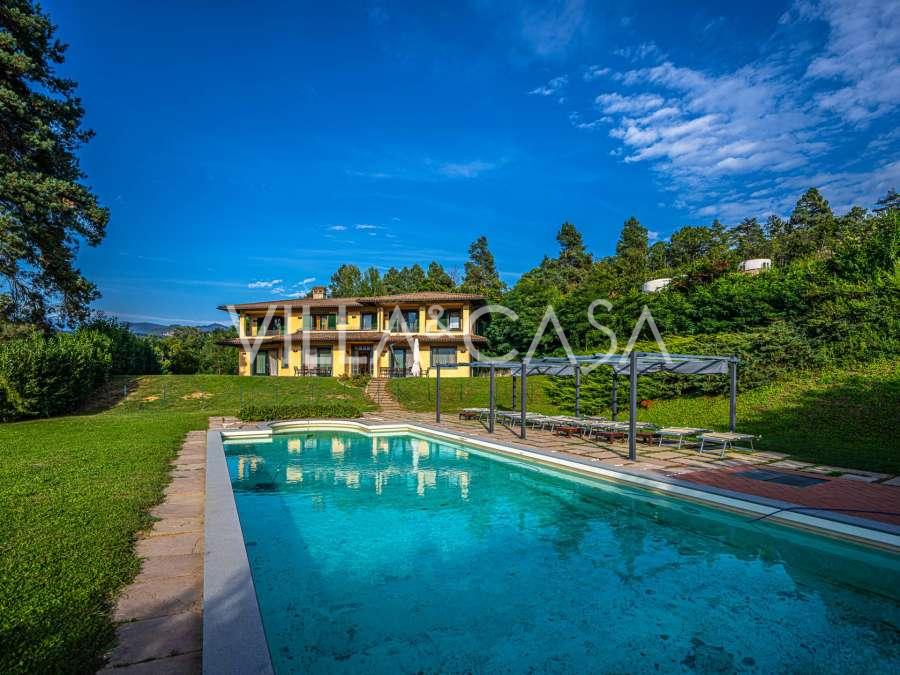 Villa de 500 m2 em Castelnuovo di Garfagnana.