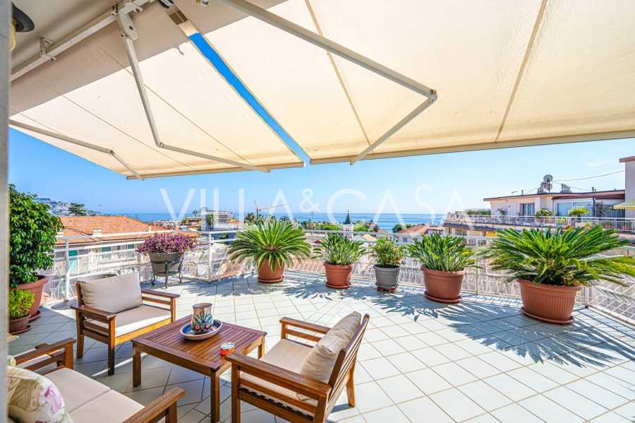 Penthouse de 125 m2 em Sanremo.