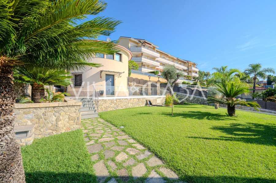 Sanremo: casa com piscina