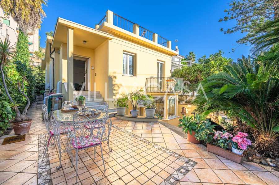 Villa à beira-mar em Sanremo