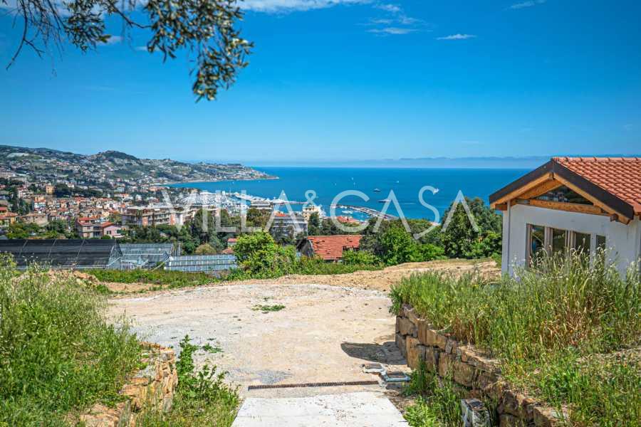 A casa em Sanremo está em construção.
