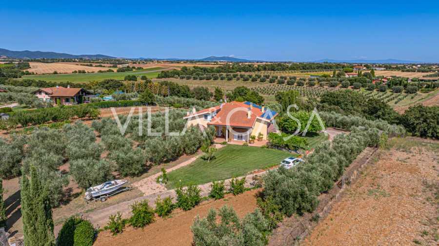 Villa à venda em Montalto di Castro