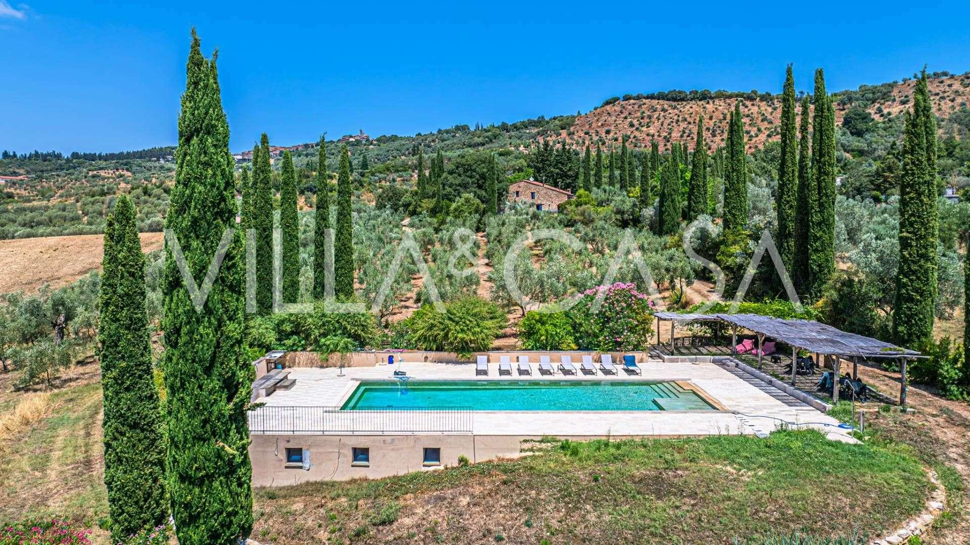 Vila com herança romana na Toscana à venda