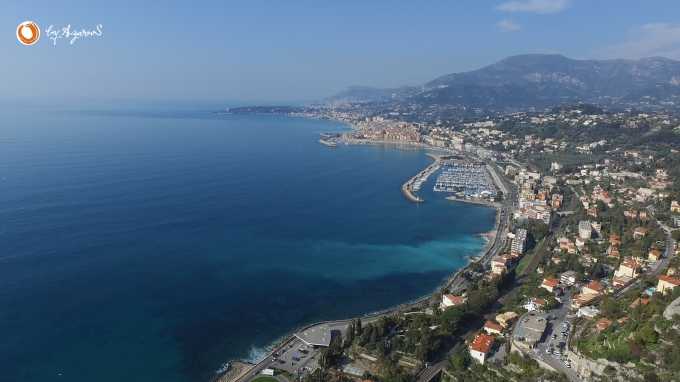 Villa com vista para Mônaco e Costa Azul em Ventimiglia.