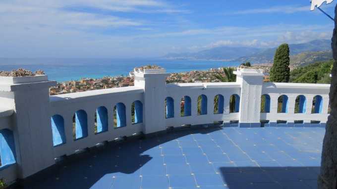 Villa à beira-mar de luxo em Bordighera.