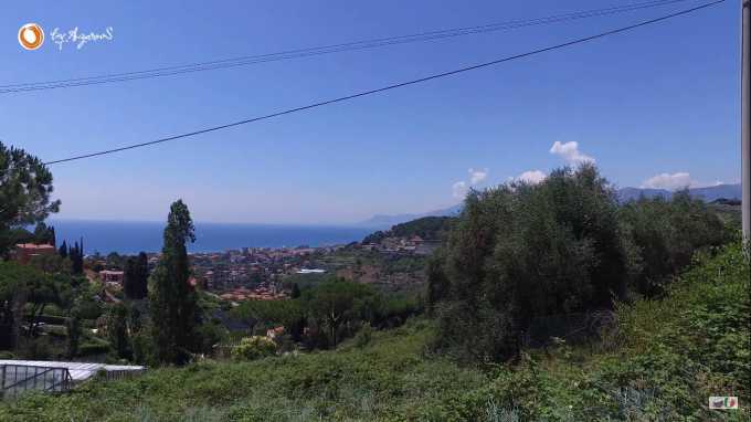 Terreno de 1 hectare perto do mar em Bordighera.