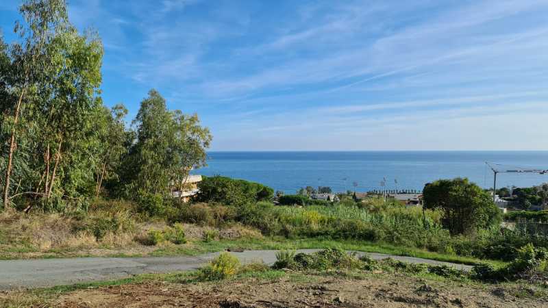 Venda de uma vila de 800 metros quadrados em Sanremo.