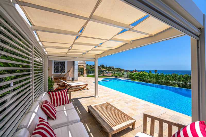 Luxuosa villa de 400 m² em San Remo.