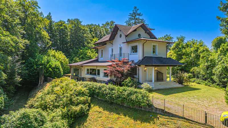 Mansão de luxo à venda perto do Lago Maggiore em Stresa