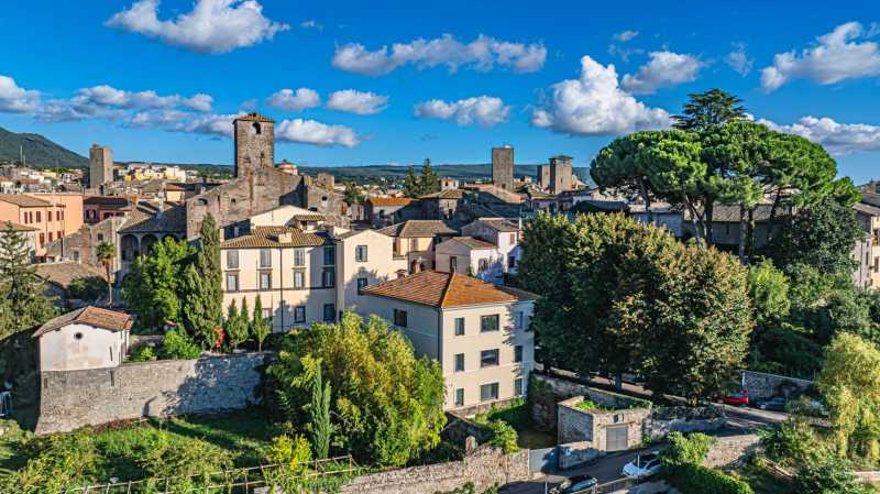 Luxuosa villa no coração de Viterbo.