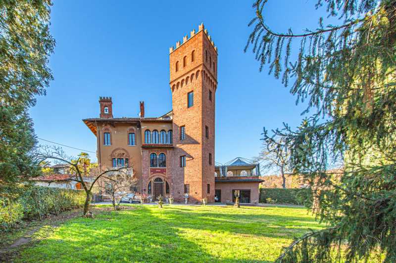 Mansão de luxo à venda em Bogomanero