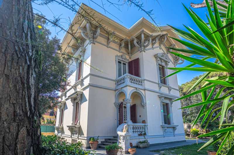 Villa em Marina di Pisa - Liberti