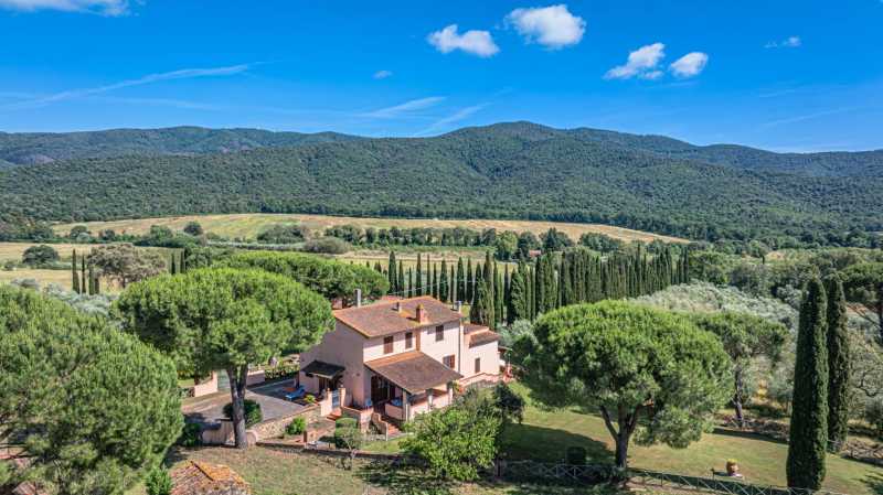 Turismo rural elegante em Scarlino