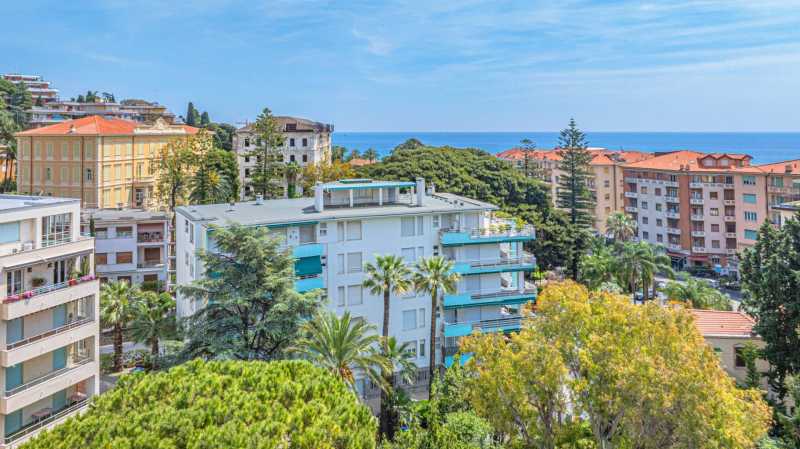 Penthouse à venda em Sanremo