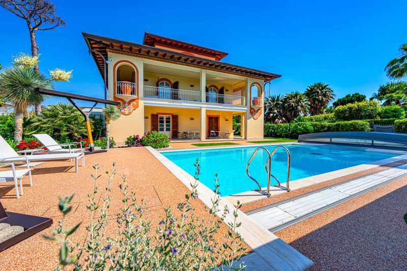 Vila luxuosa à venda em Forte dei Marmi