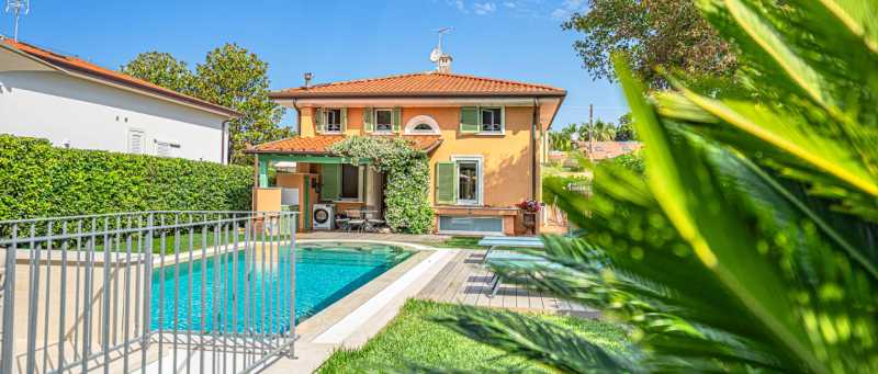 Aluga-se villa à beira-mar em Marina di Pietrasanta