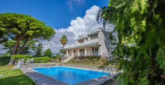 À venda: casa em Bordighera.