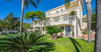 Villa à beira-mar em Sanremo.