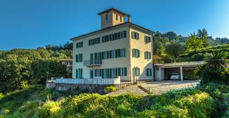 À venda: Casa em Camporosso.