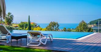 Moderna villa com vista para o mar em Bordighera.