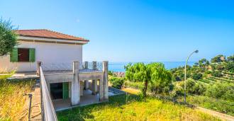 Villa moderna em Bordighera.