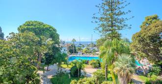 Aluga-se apartamento de luxo em Sanremo.