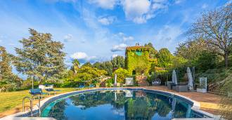 À venda, uma vila perto de Roma.