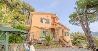 Villa com vista para o mar em Bordighera
