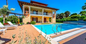 Vila luxuosa à venda em Forte dei Marmi