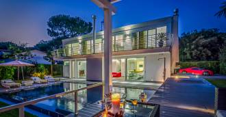 Venda de nova villa à beira-mar perto de Forte dei Marmi