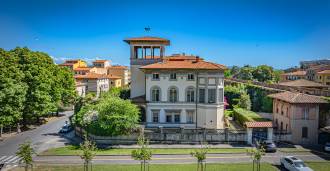 Vila histórica estilosa à venda no centro de Pisa