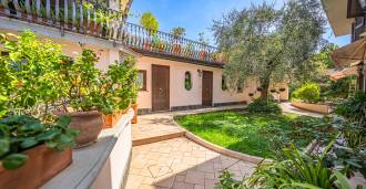 Vila prestigiosa em Montecatini Terme à venda