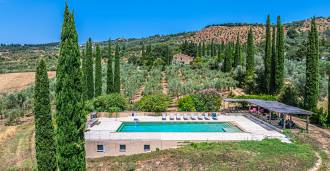 Vila com herança romana na Toscana à venda